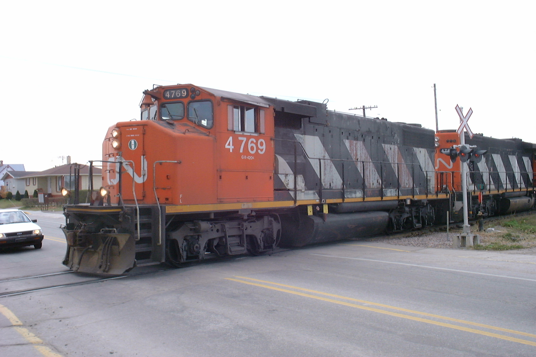 EMD_GP38-2W_CN_4769.jpg